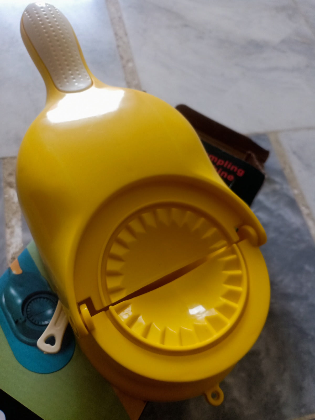 2-in-1 Dumpling Wrapper Tool Food Grade Manual Dumpling Wrapper Mold